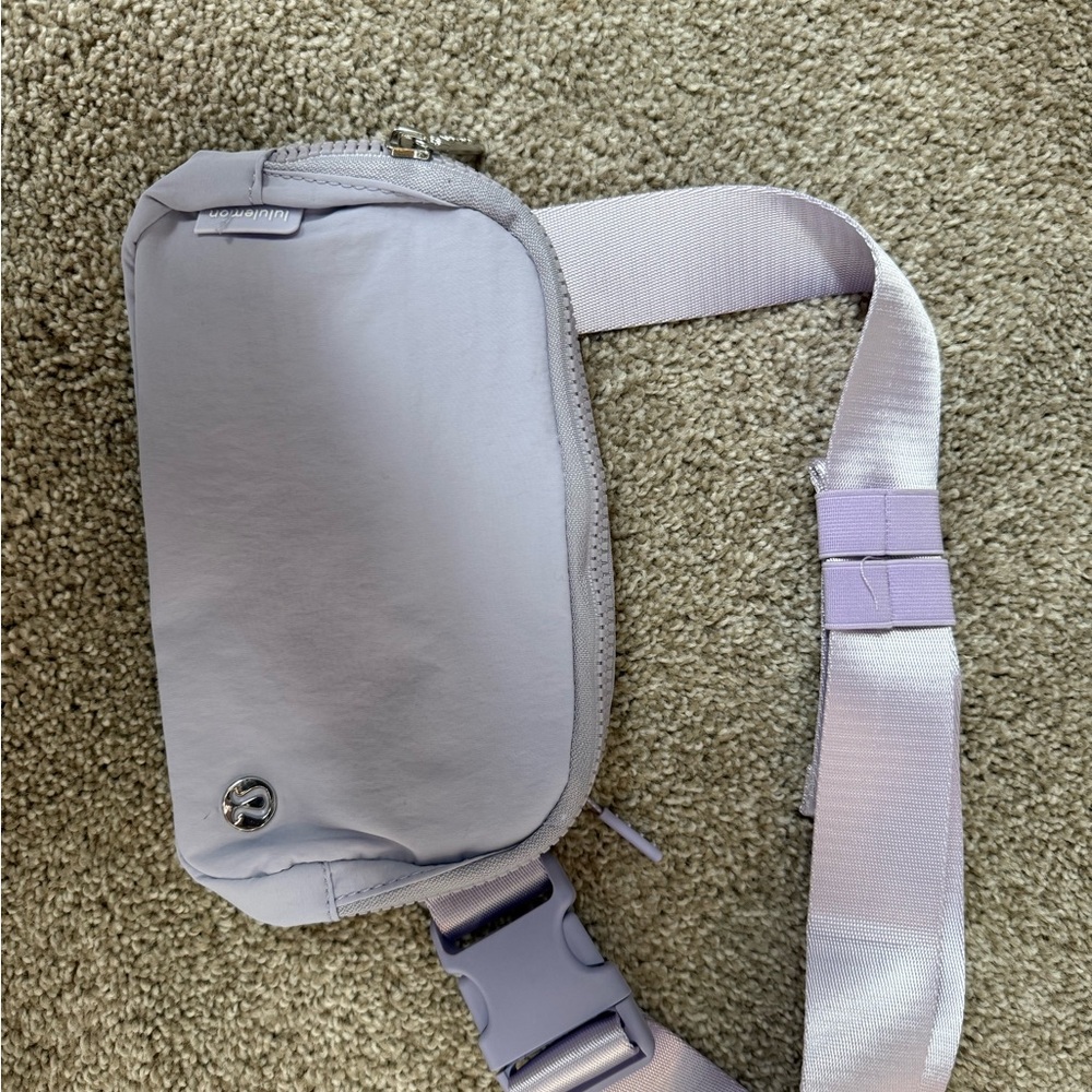 Lululemon Athletica Lavender Belt Bag